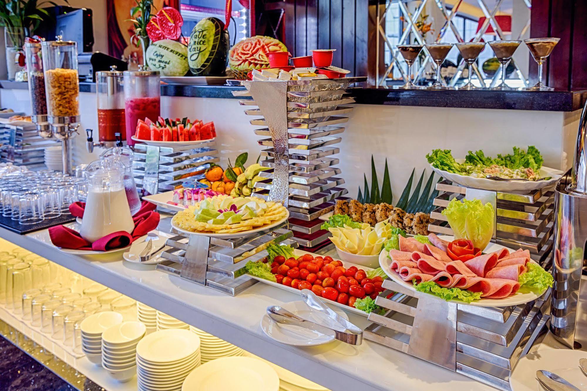Sofia Suite Hotel Danang Екстериор снимка